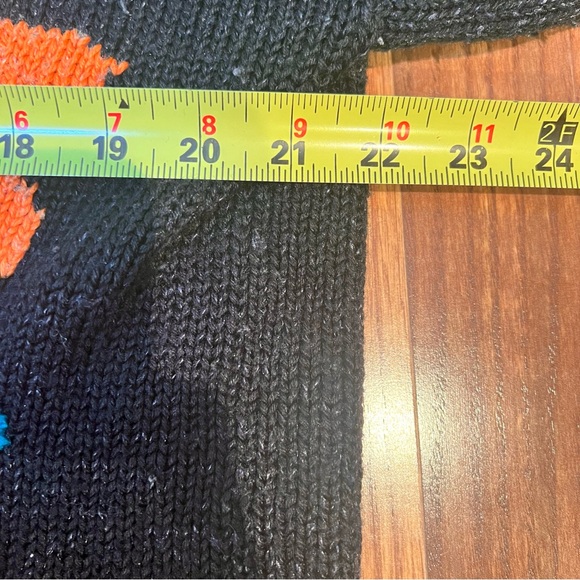 VINTAGE | Jaclyn Smith colorful floral embroidered oversize knit cardigan - Picture 9 of 11